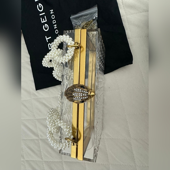 Kurt Geiger Clutch Bag Gold Clear Quilted Acrylic Pearl Handle - Picture 7 of 9